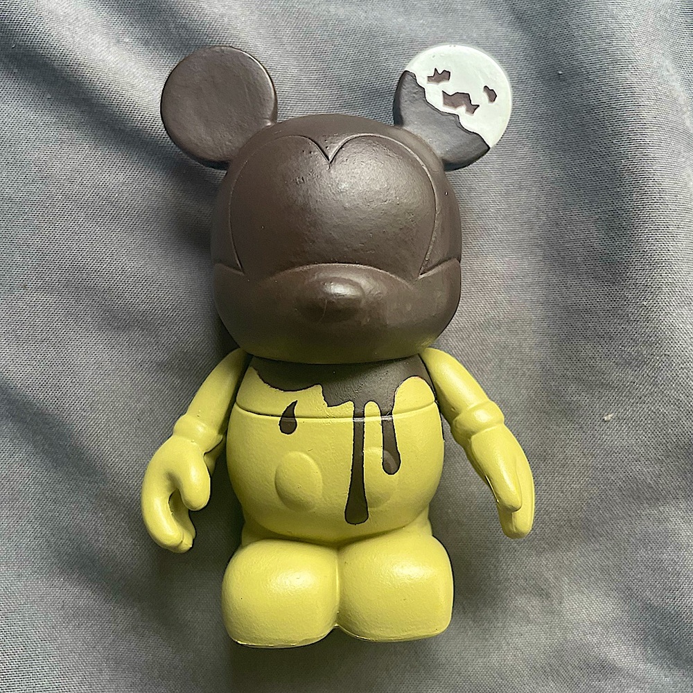 Disney vinylmation Lisa badeen chocolate bar Mickey Mouse